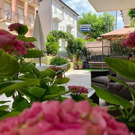 In Guest - New Cirene Triple Comfort Rimini