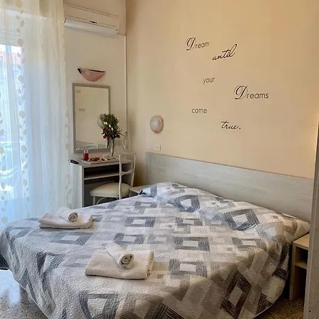 Pensjonat In Guest - New Cirene Triple Comfort Rimini
