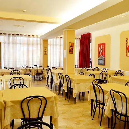 In Guest - New Cirene Triple Comfort Pensjonat *